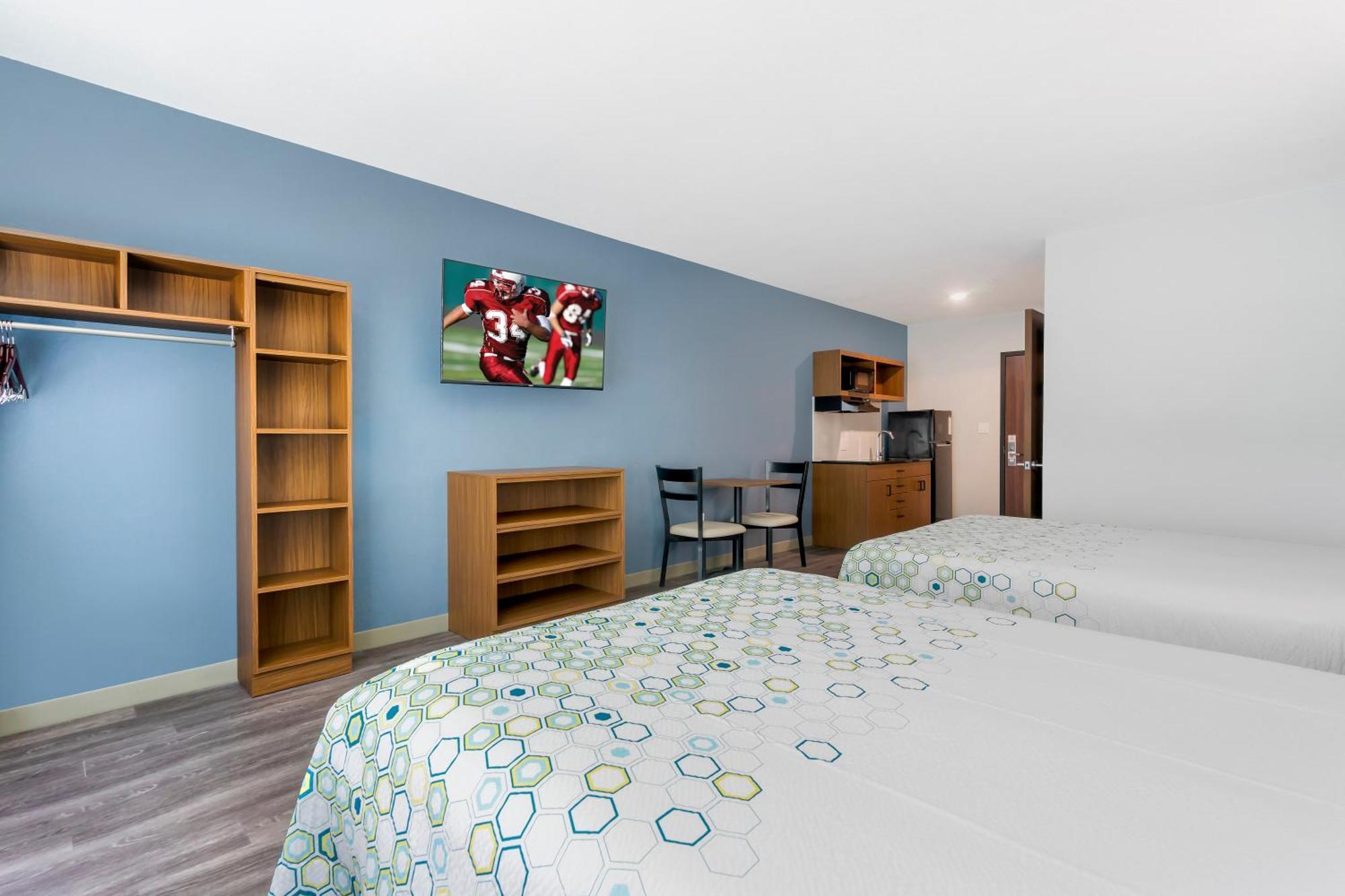 Hometowne Studios By Red Roof Tampa - Airport West Chase Dış mekan fotoğraf